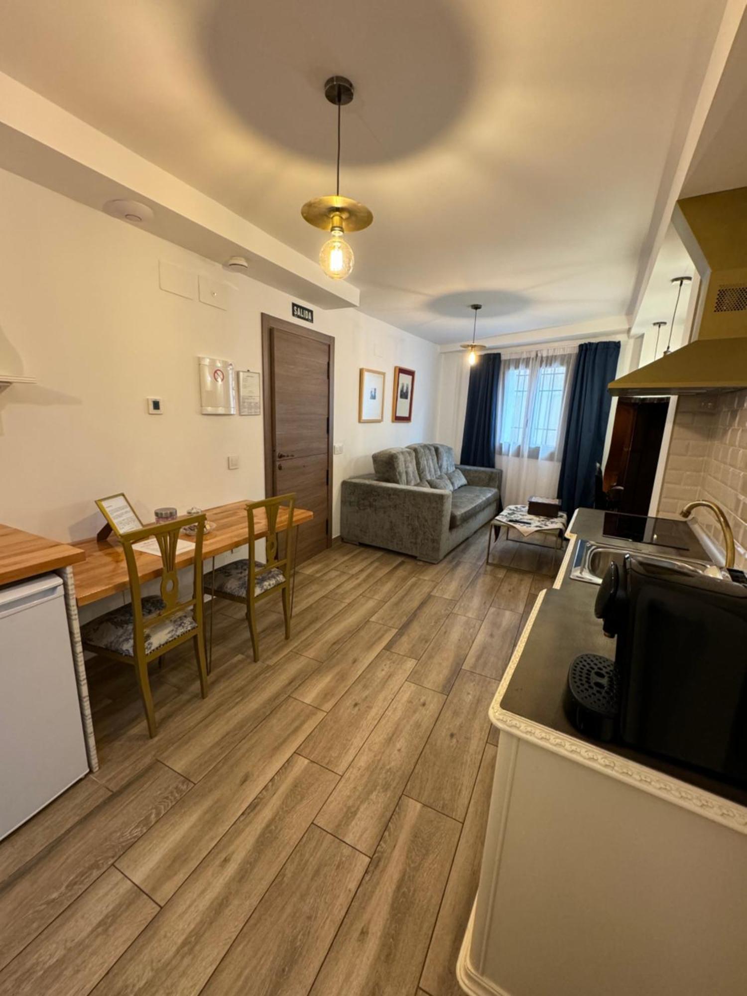 Ateneo Cuenca Suites Con Cocina En El Casco Historico Exteriér fotografie