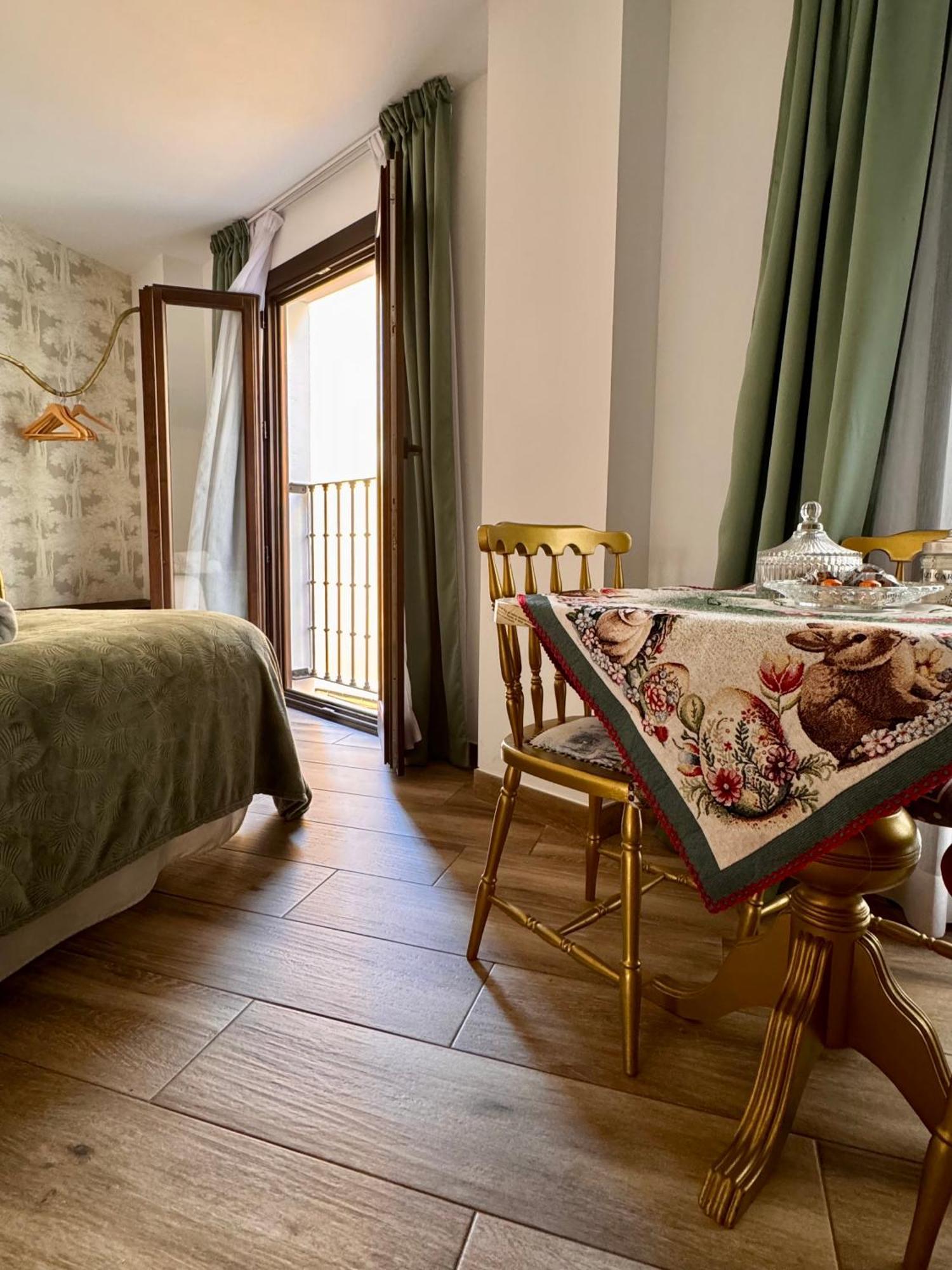 Ateneo Cuenca Suites Con Cocina En El Casco Historico Exteriér fotografie
